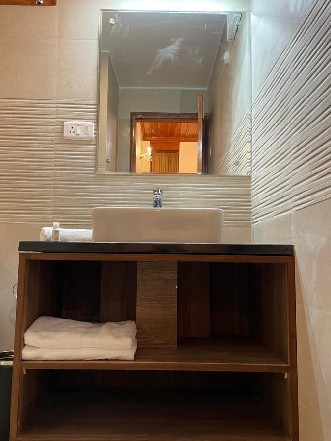 The Edgeworth Bed & Breakfast Shimla Bagian luar foto