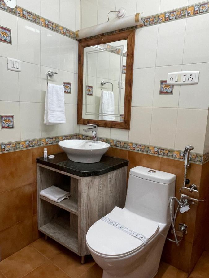 The Edgeworth Bed & Breakfast Shimla Bagian luar foto